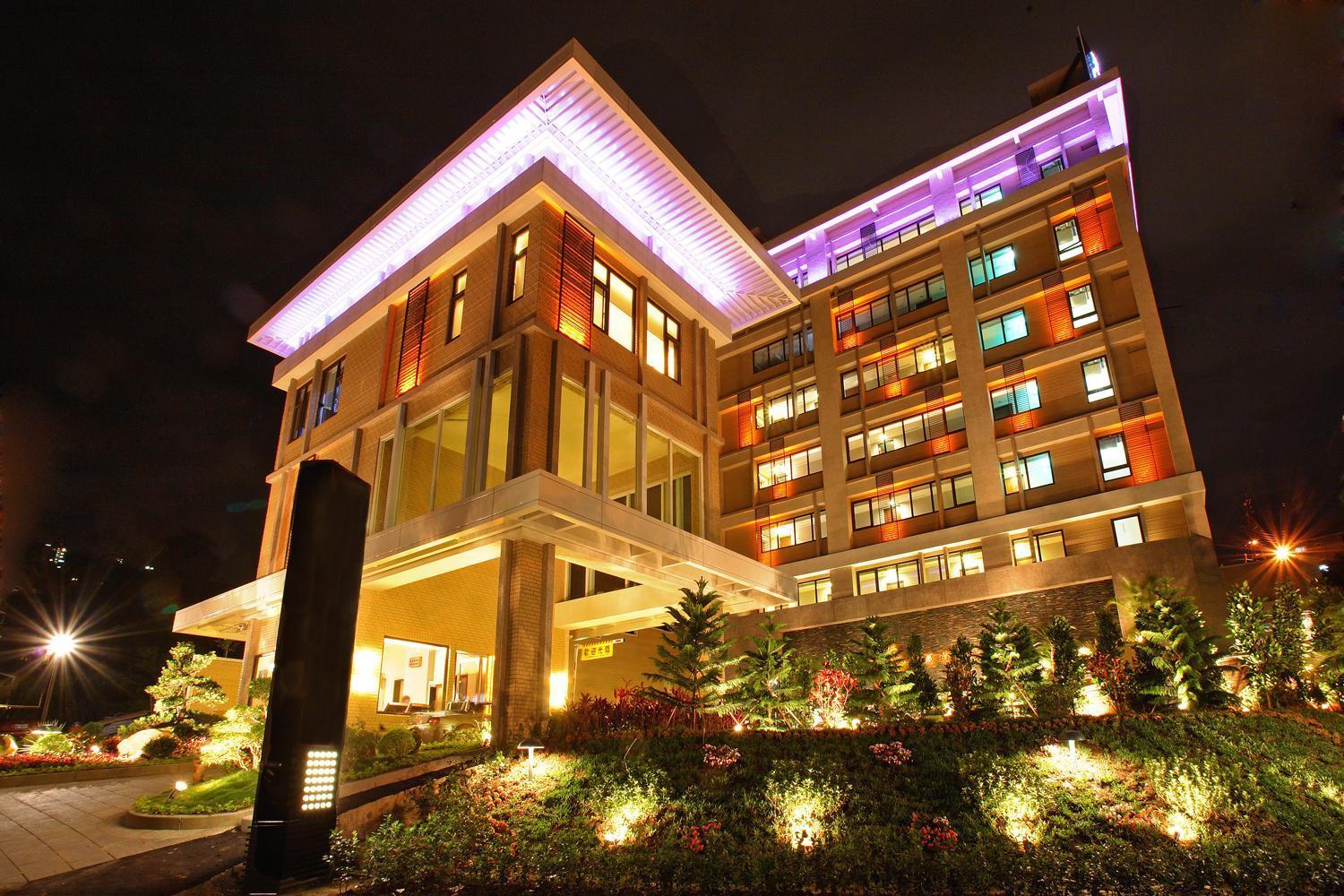 Norway Forest Tamsui Motel Exterior photo